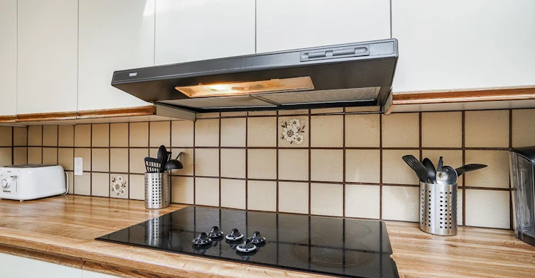 6379 Bruce Street, West Vancouver, BC, V5P 3K3 - 7