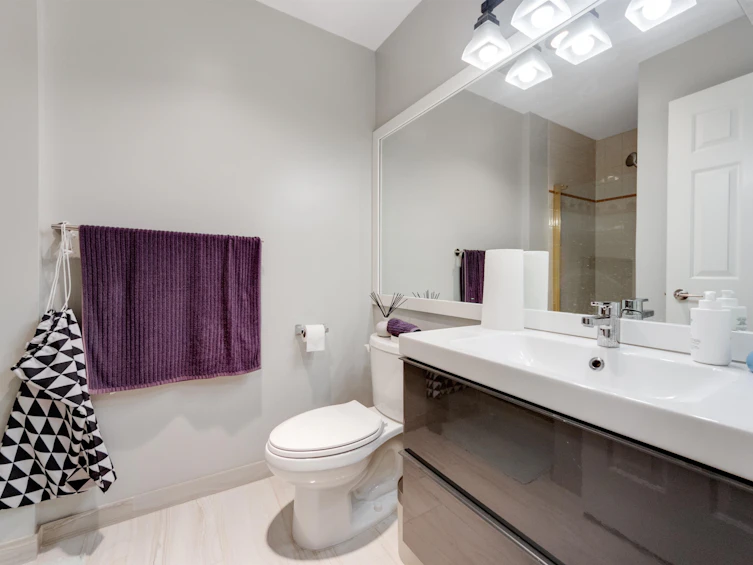 202-5885 Olive Avenue, Burnaby, BC, V5H 4N8 - 20