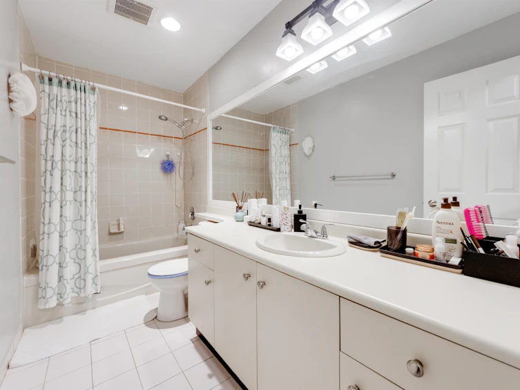 202-5885 Olive Avenue, Burnaby, BC, V5H 4N8 - 18