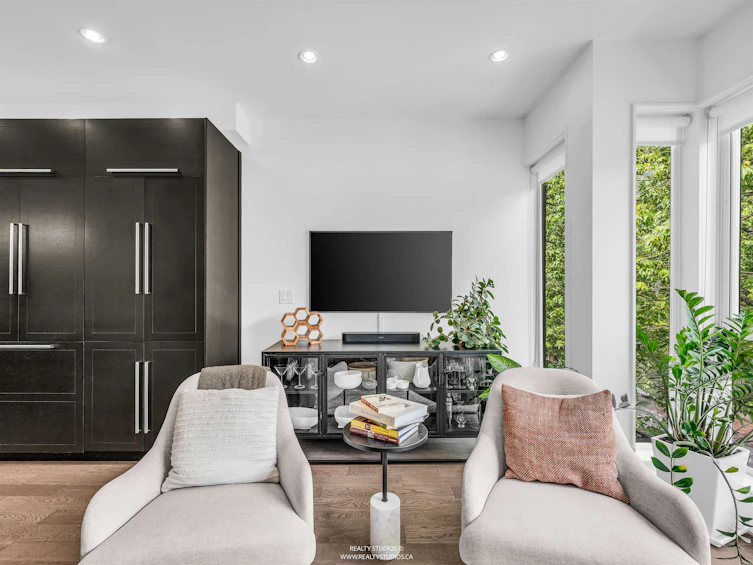 627 Victoria Drive, Vancouver, BC, V5L 0C3 - 4