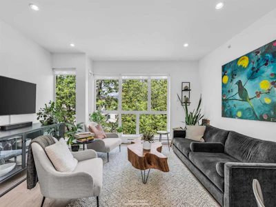 627 Victoria Drive - 3