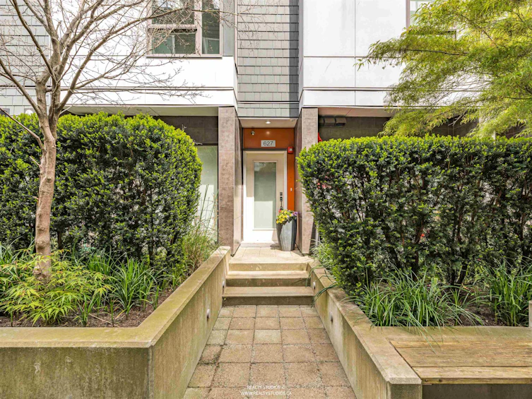 627 Victoria Drive, Vancouver, BC, V5L 0C3 - 36