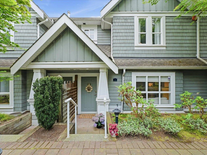 11 - 2688 Mountain Highway, North Vancouver BC V7J 2N5