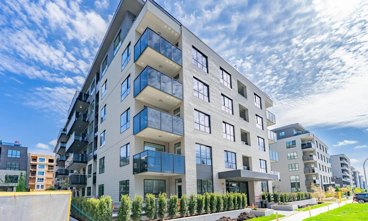 607-15735 85 Avenue