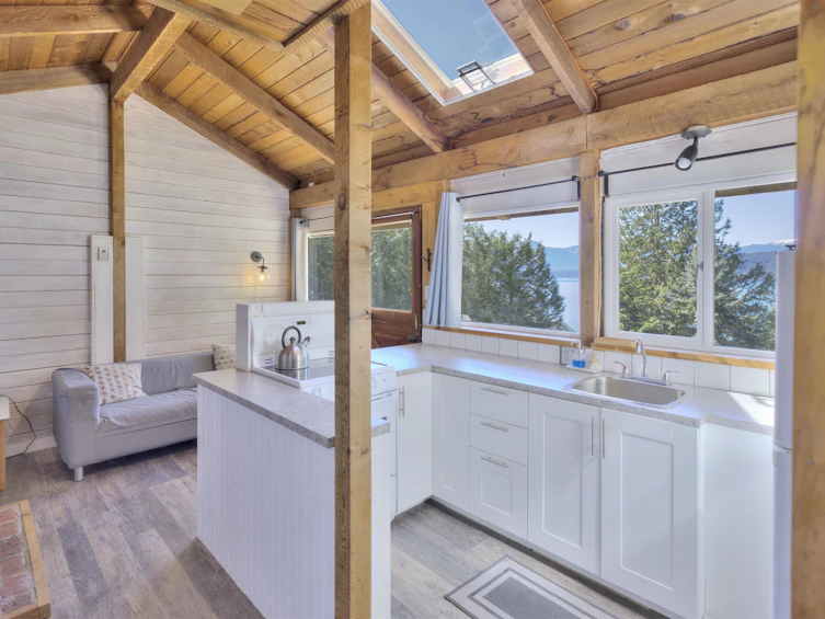 276 Smugglers Cove Road, Bowen Island, BC, V0N 1G1 - 28