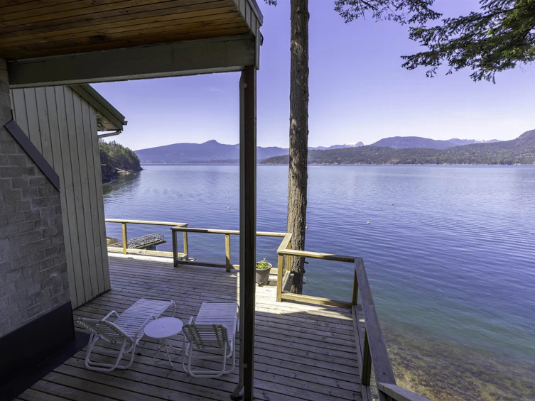 276 Smugglers Cove Road, Bowen Island, BC, V0N 1G1 - 33