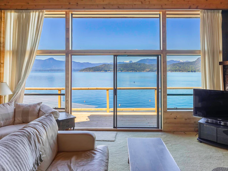 276 Smugglers Cove Road, Bowen Island BC V0N 1G1