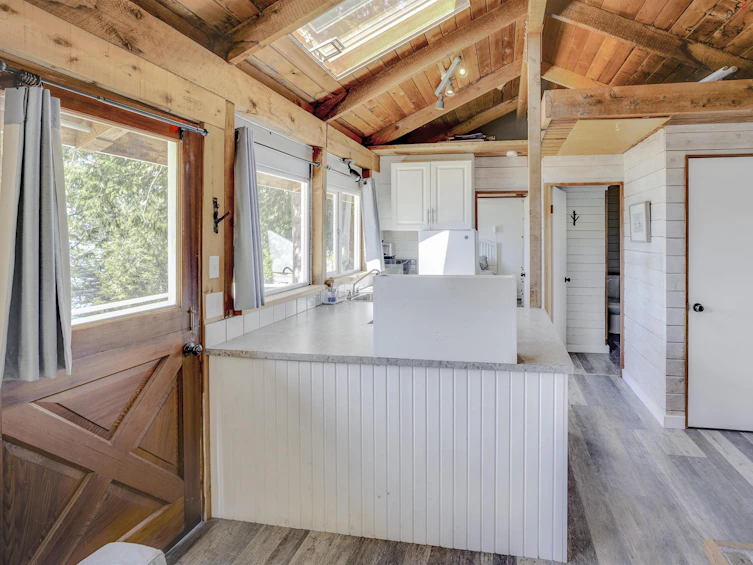 276 Smugglers Cove Road, Bowen Island, BC, V0N 1G1 - 27