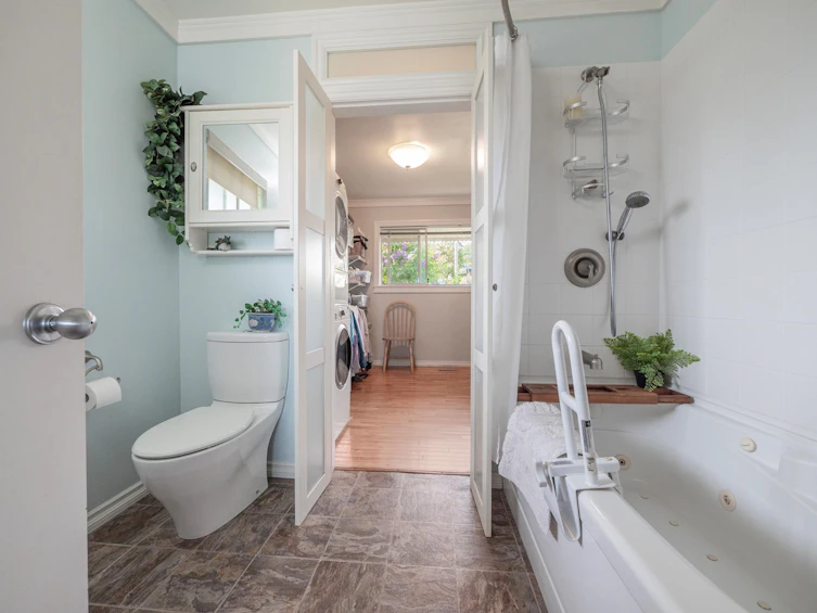 616 N Fletcher Road, Gibsons, BC, V0N 1V9 - 17
