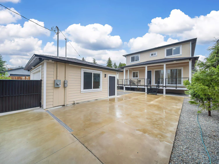 8563 11th Avenue, Burnaby, BC, V3N 2P6 - 40