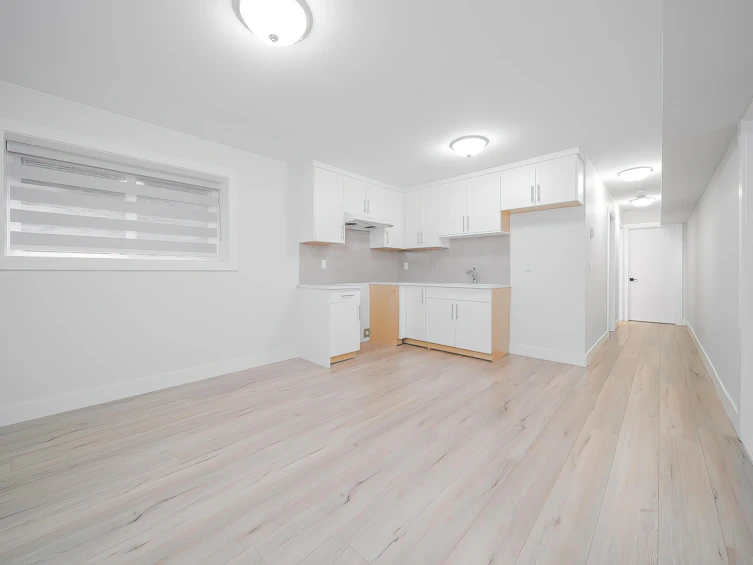 8563 11th Avenue, Burnaby, BC, V3N 2P6 - 33