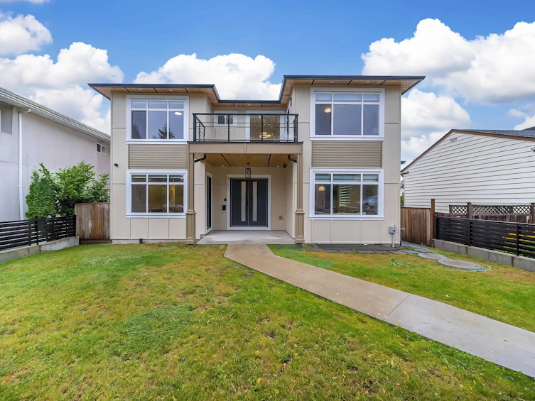 8563 11th Avenue, Burnaby, BC, V3N 2P6