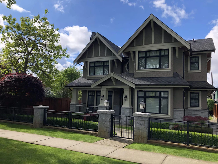 3964 Triumph Street, Burnaby, BC, V5C 1Y8