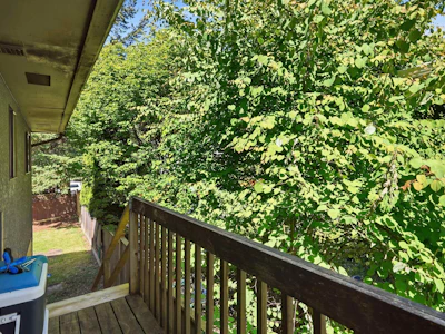 20783 Thorne Avenue - 5