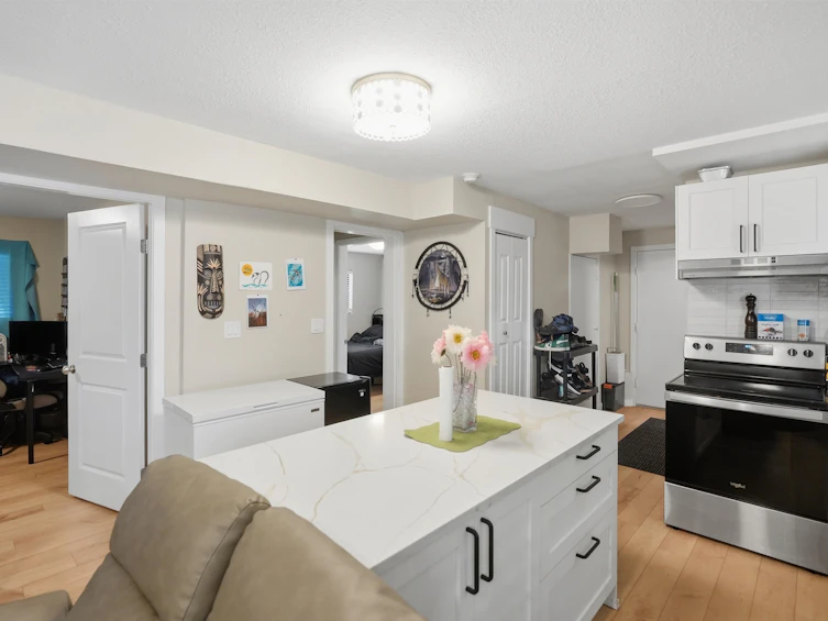 20783 Thorne Avenue, Maple Ridge, BC, V2X 7R1 - 23