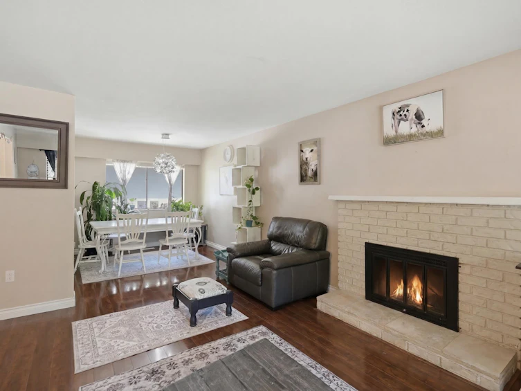 20783 Thorne Avenue, Maple Ridge, BC, V2X 7R1 - 9
