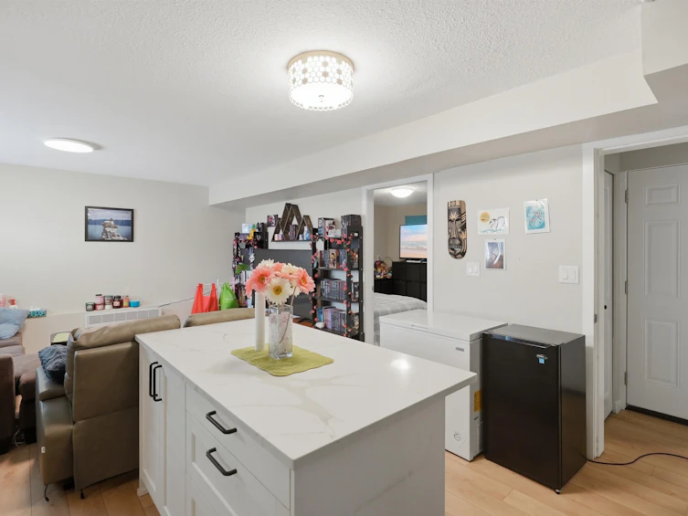20783 Thorne Avenue, Maple Ridge, BC, V2X 7R1 - 22