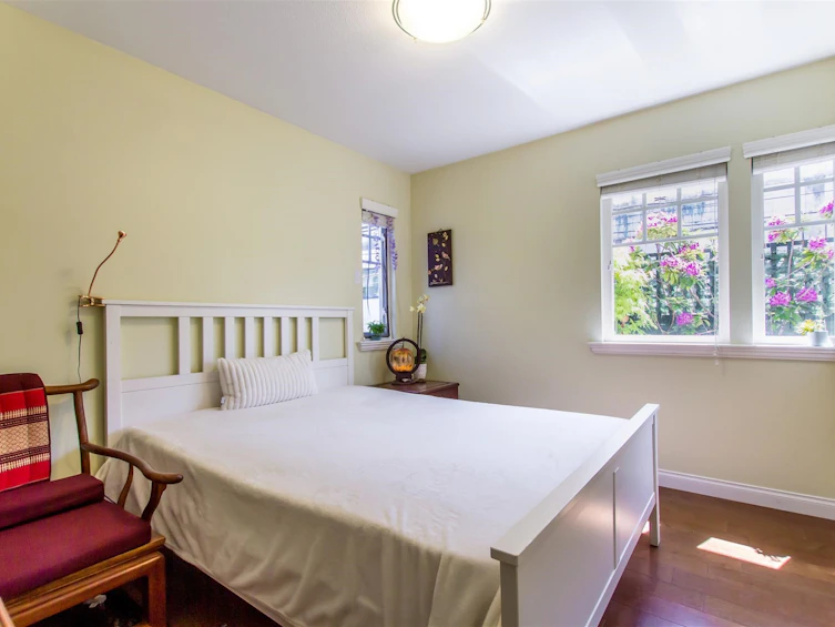 2952 W 8th Avenue, Vancouver, BC, V6K 2C1 - 11