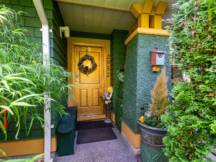 2952 W 8th Avenue, Vancouver, BC, V6K 2C1 - 3