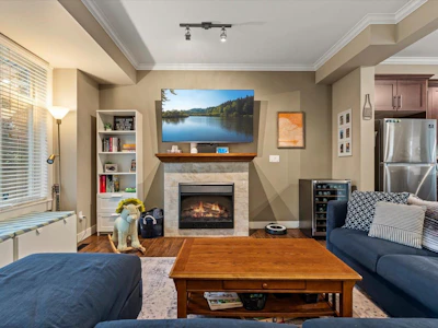 8-5623 Teskey Way - 5