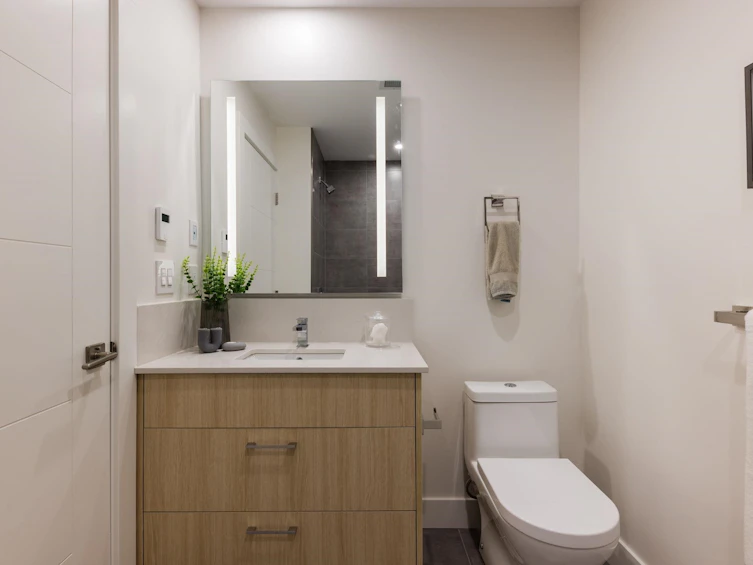 102-342 Mountain Highway, North Vancouver, BC, V7J 2K8 - 28