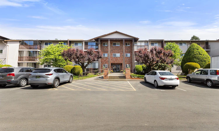 102-32910 Amicus Place