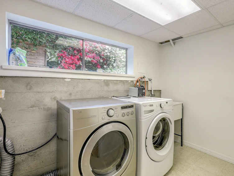 367 55a Street, Delta, BC, V4M 3L8 - 9