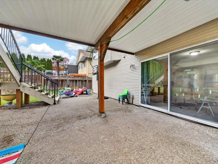1422 Hockaday Street, Coquitlam, BC, V3E 2X9 - 32