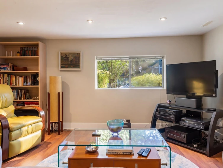 4578 Moss Street, Vancouver, BC, V5R 3T1 - 27