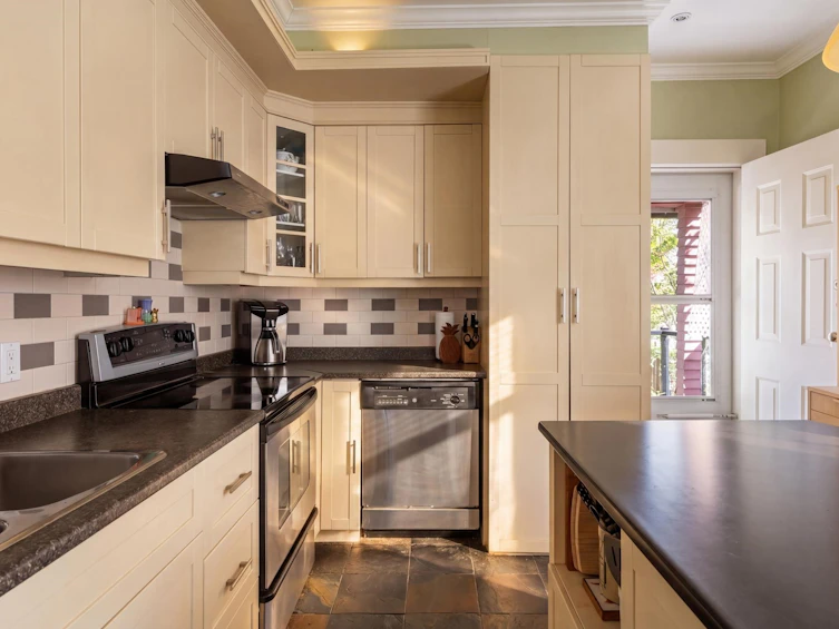4578 Moss Street, Vancouver, BC, V5R 3T1 - 8