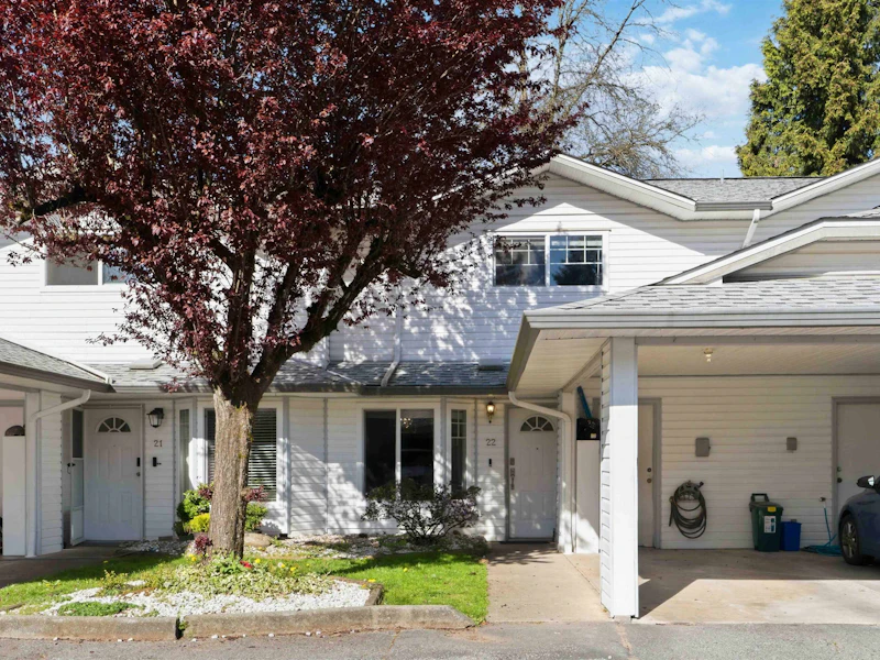 22 - 11757 207th Street, Maple Ridge BC V2X 1X4