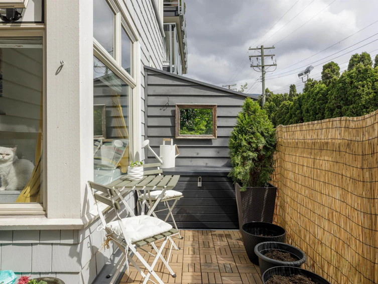 201-118 W 22nd Street, North Vancouver, BC, V7M 1Z9 - 28