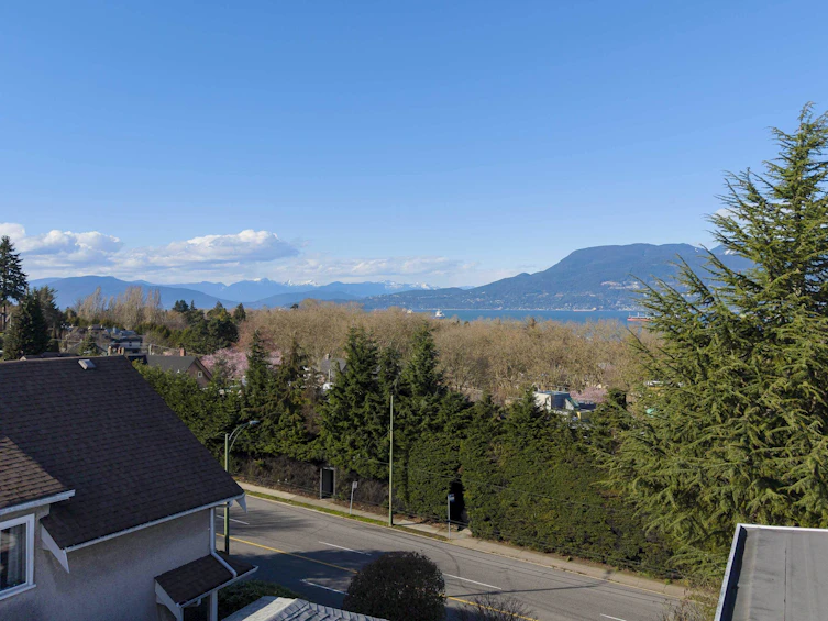 3910 W 10th Avenue, Vancouver, BC, V6R 2G8 - 29
