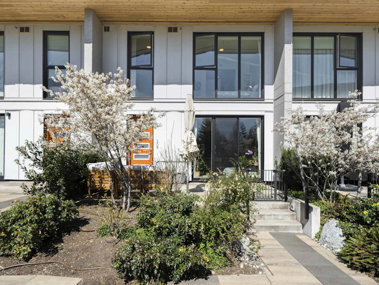 209-9888 University Crescent, Burnaby, BC, V5A 0G4 - 26