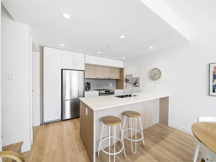 209-9888 University Crescent, Burnaby, BC, V5A 0G4 - 10