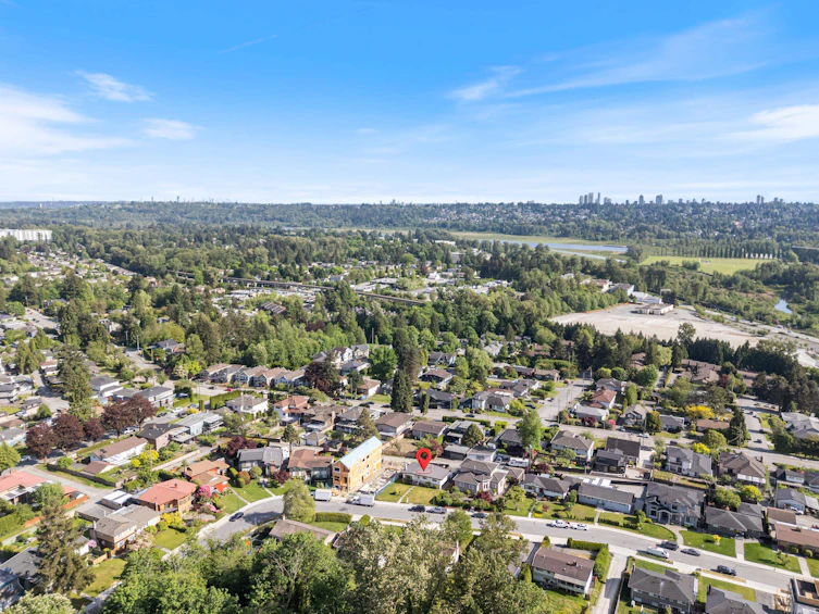 6890 Hycrest Drive, Burnaby, BC, V5B 2X2 - 39