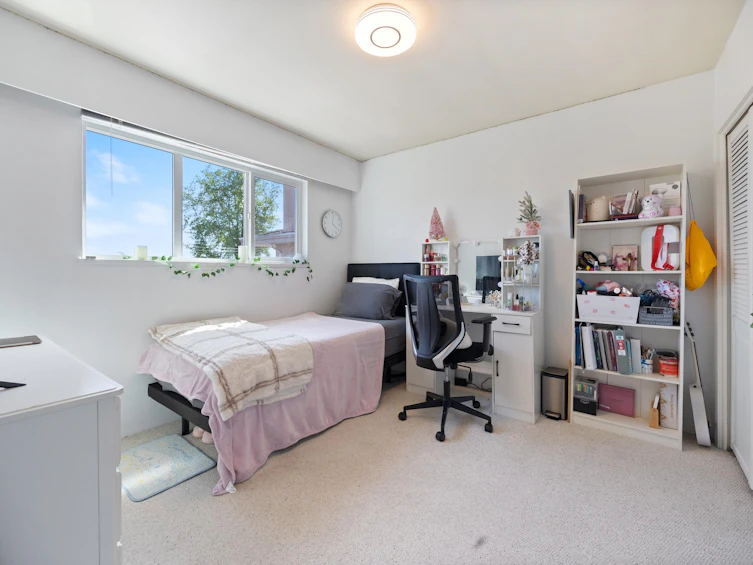 6890 Hycrest Drive, Burnaby, BC, V5B 2X2 - 18