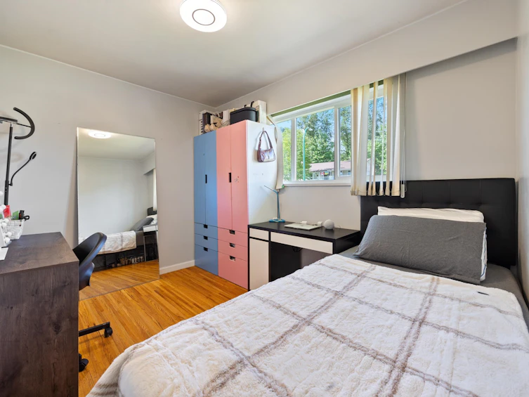 6890 Hycrest Drive, Burnaby, BC, V5B 2X2 - 17