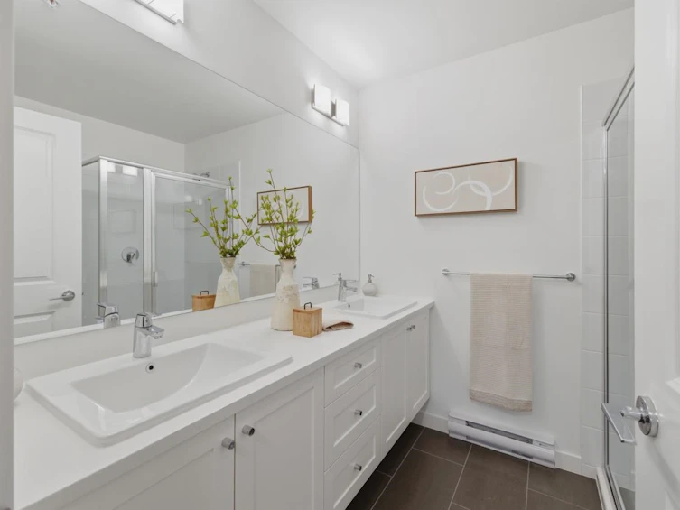 309-15733 85 Avenue, Surrey, BC, V4N 6Z1 - 15
