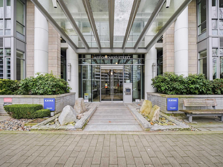 306-1633 Ontario Street, Vancouver, BC, V5Y 0C2 - 2