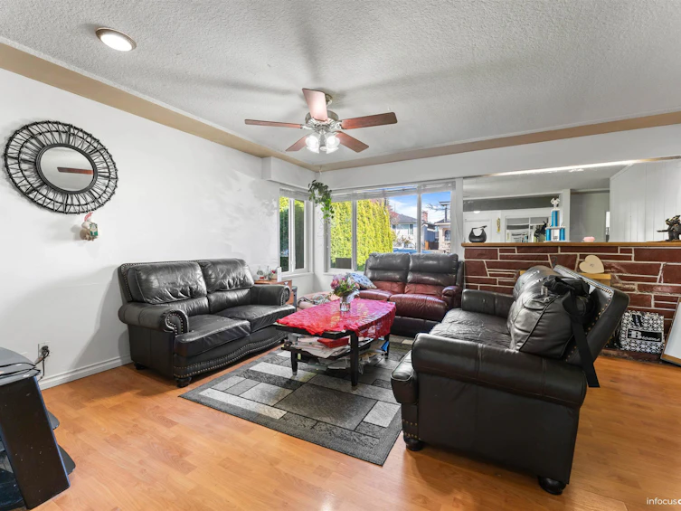 7373 Culloden Street, Vancouver, BC, V5X 4K3 - 7