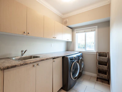 6140 Francis Road - 4
