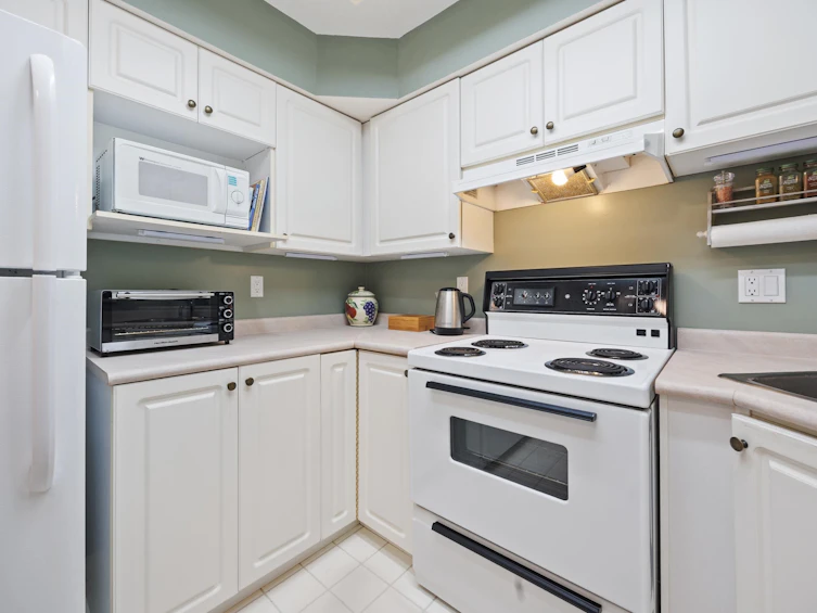 202-7188 Royal Oak Avenue, Burnaby, BC, V5J 4J4 - 19