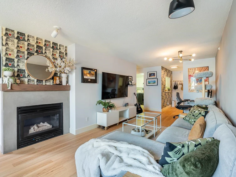 408-3070 Guildford Way, Coquitlam, BC, V3B 7R8 - 18
