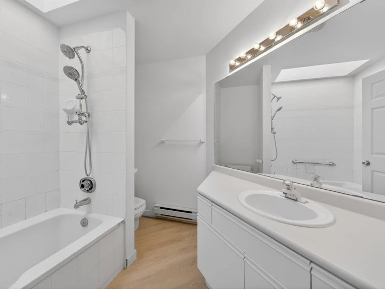 303-8535 Jones Road, Richmond, BC, V6Y 1L7 - 11