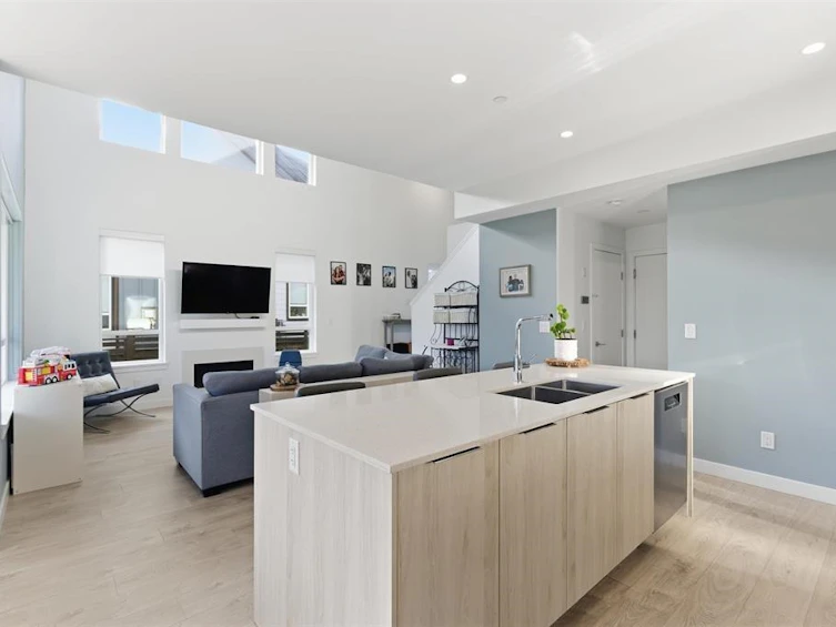 2478A Wren Drive, Delta, BC, V4M 0E6 - 5