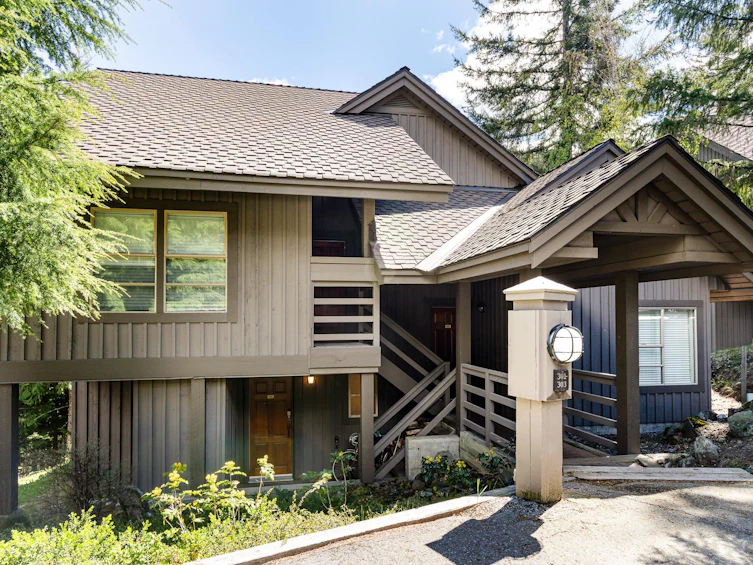 301-3050 Hillcrest Drive, Whistler, BC, V8E 0T8 - 10