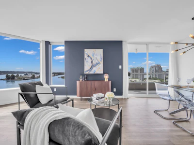 1404-1065 Quayside Drive - 5