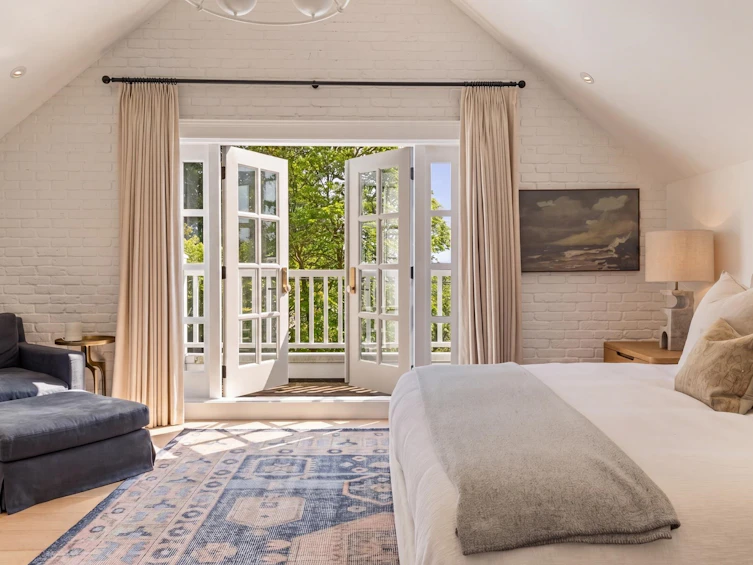360 E Windsor Road, North Vancouver, BC, V7N 1K1 - 22