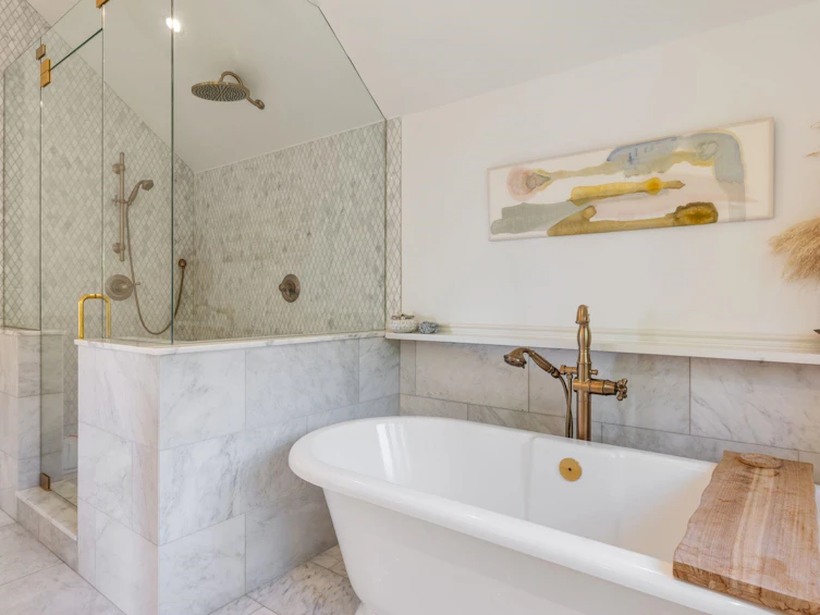 360 E Windsor Road, North Vancouver, BC, V7N 1K1 - 25